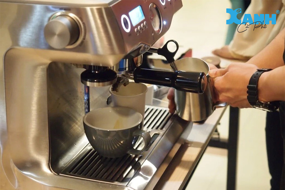 máy pha cà phê chuyên nghiệp