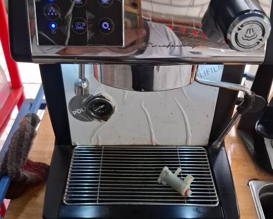 Mua Máy Pha Cà Phê Cũ Tại Quảng Ngãi: Giải Pháp Tiết Kiệm Cho Những Người Yêu Cà Phê