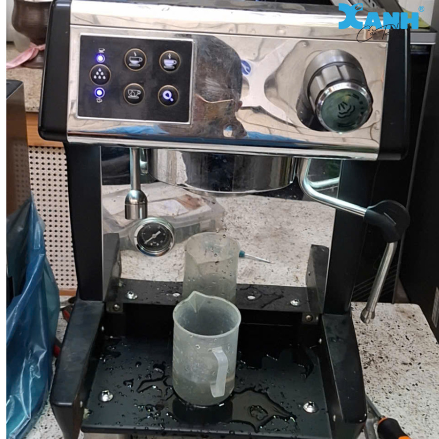 Sửa chữa máy pha cà phê bị chảy nước tại Quảng Ngãi