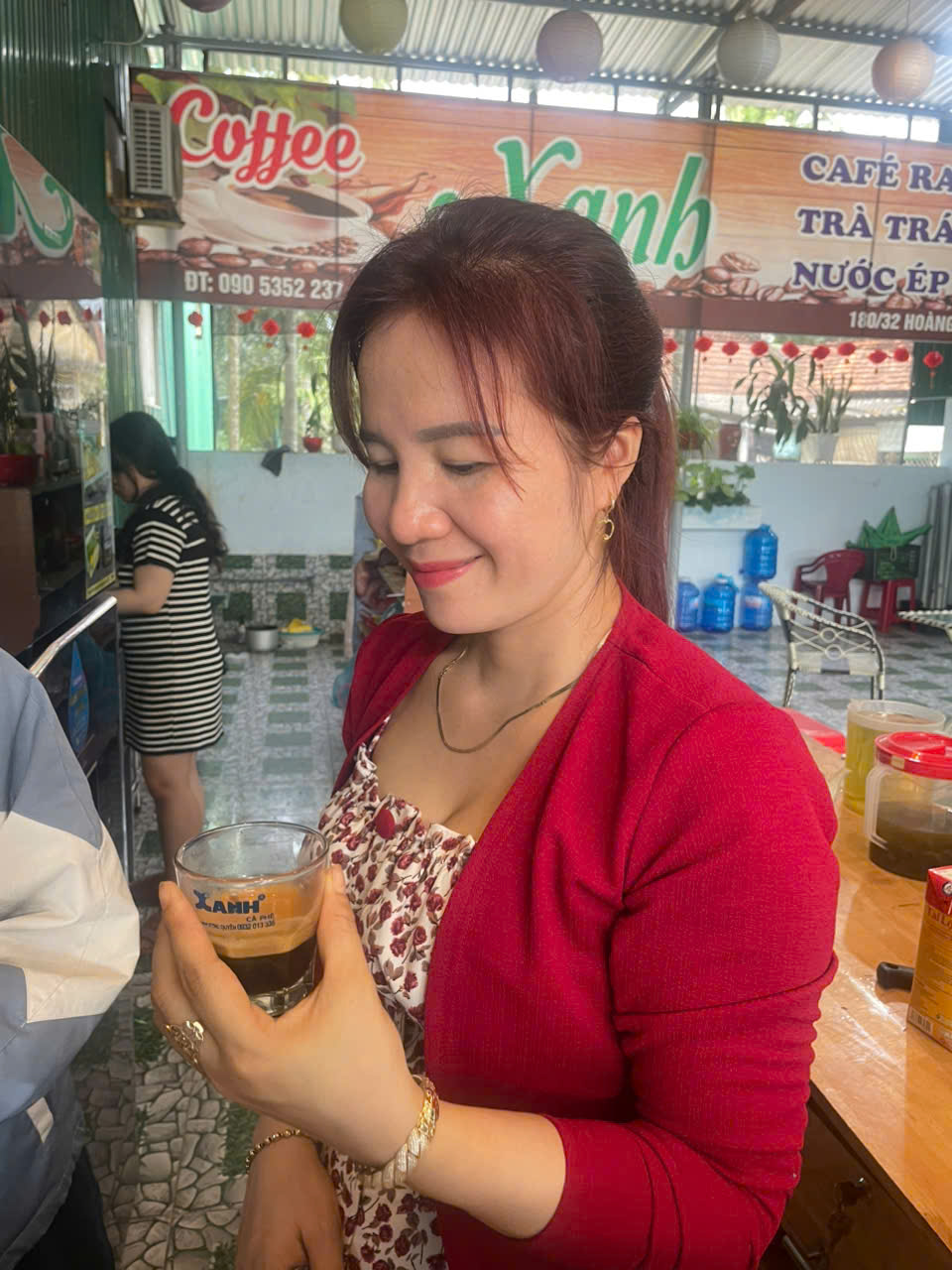 5 Năm Đồng Hành Cùng Xanh Cà Phê – Quán Cà Phê Trong Hẻm Của Chị Lượng