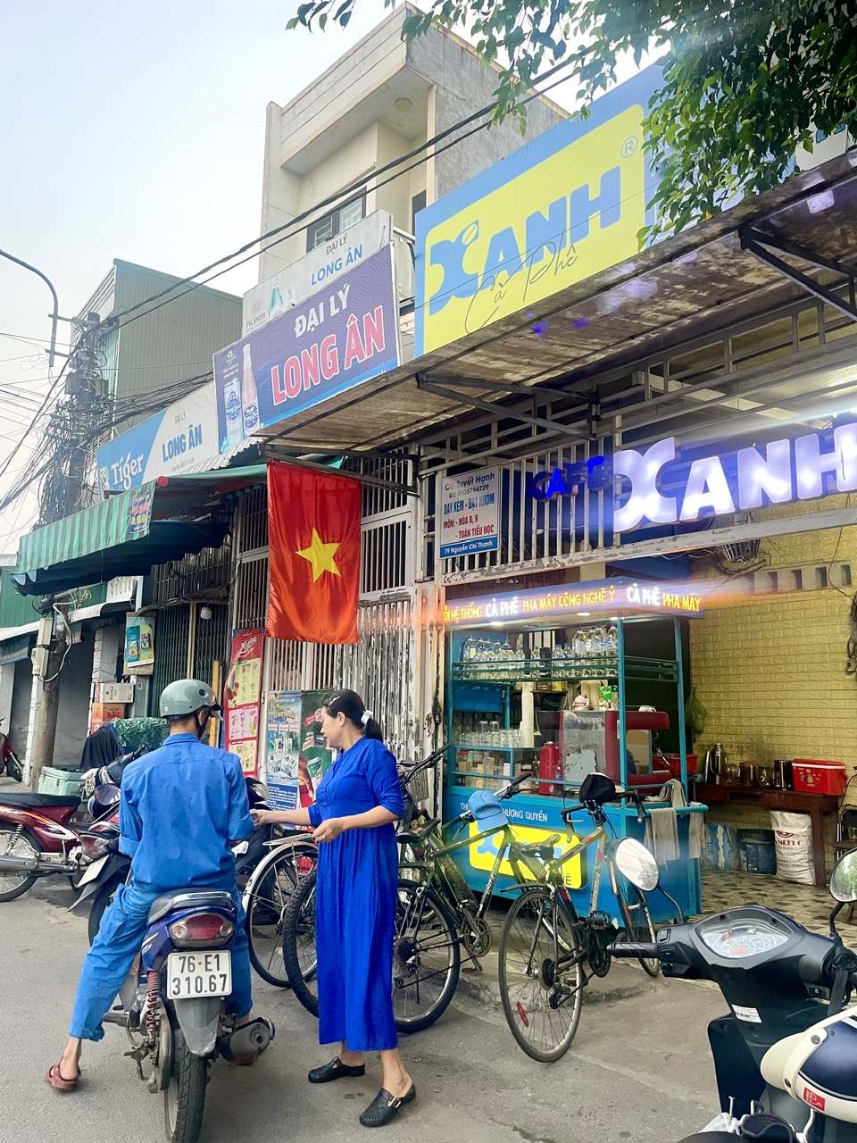 Mỗi điểm Xanh là một câu chuyện: Hành trình kinh doanh cà phê mang đi bền bỉ của cô chú Hạnh
