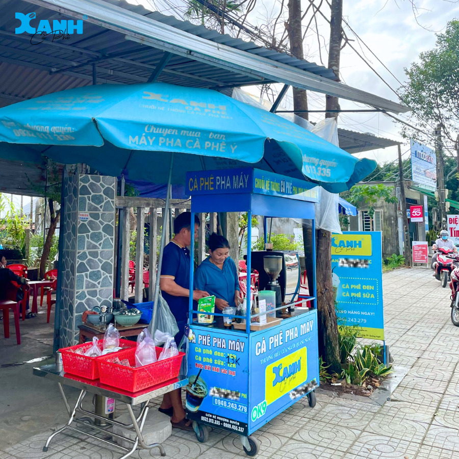 Vốn kinh doanh cà phê mang đi bao nhiêu? Giải pháp trọn gói từ Xanh Cà Phê