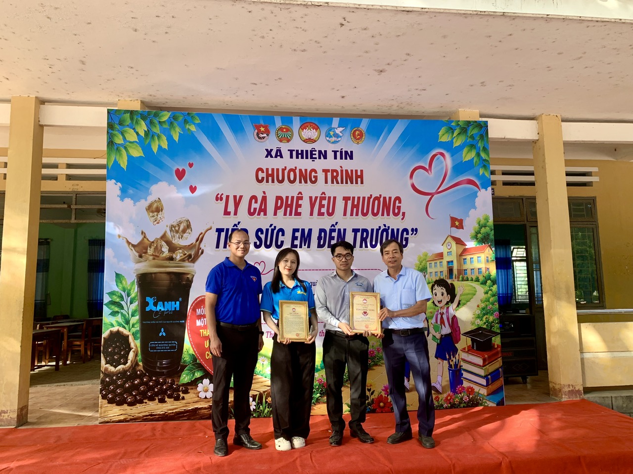 XANH CÀ PHÊ ĐỒNG HÀNH CÙNG “LY CÀ PHÊ YÊU THƯƠNG – TIẾP SỨC EM ĐẾN TRƯỜNG” TẠI XÃ THIỆN TÍN