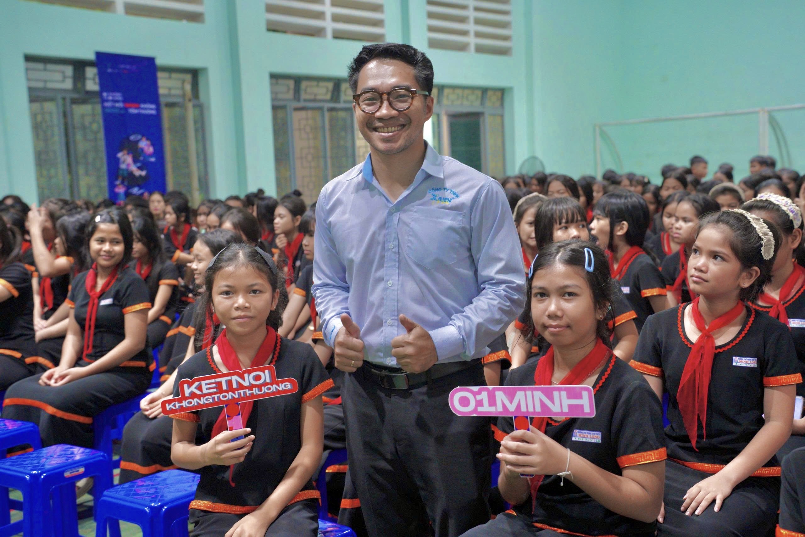 XANH CÀ PHÊ ĐỒNG HÀNH CÙNG CÔNG AN TỈNH QUẢNG NGÃI THỰC HIỆN CHIẾN DỊCH “KHÔNG MỘT MÌNH 2026” TẠI MINH LONG: KẾT NỐI KHÔNG TỔN THƯƠNG 